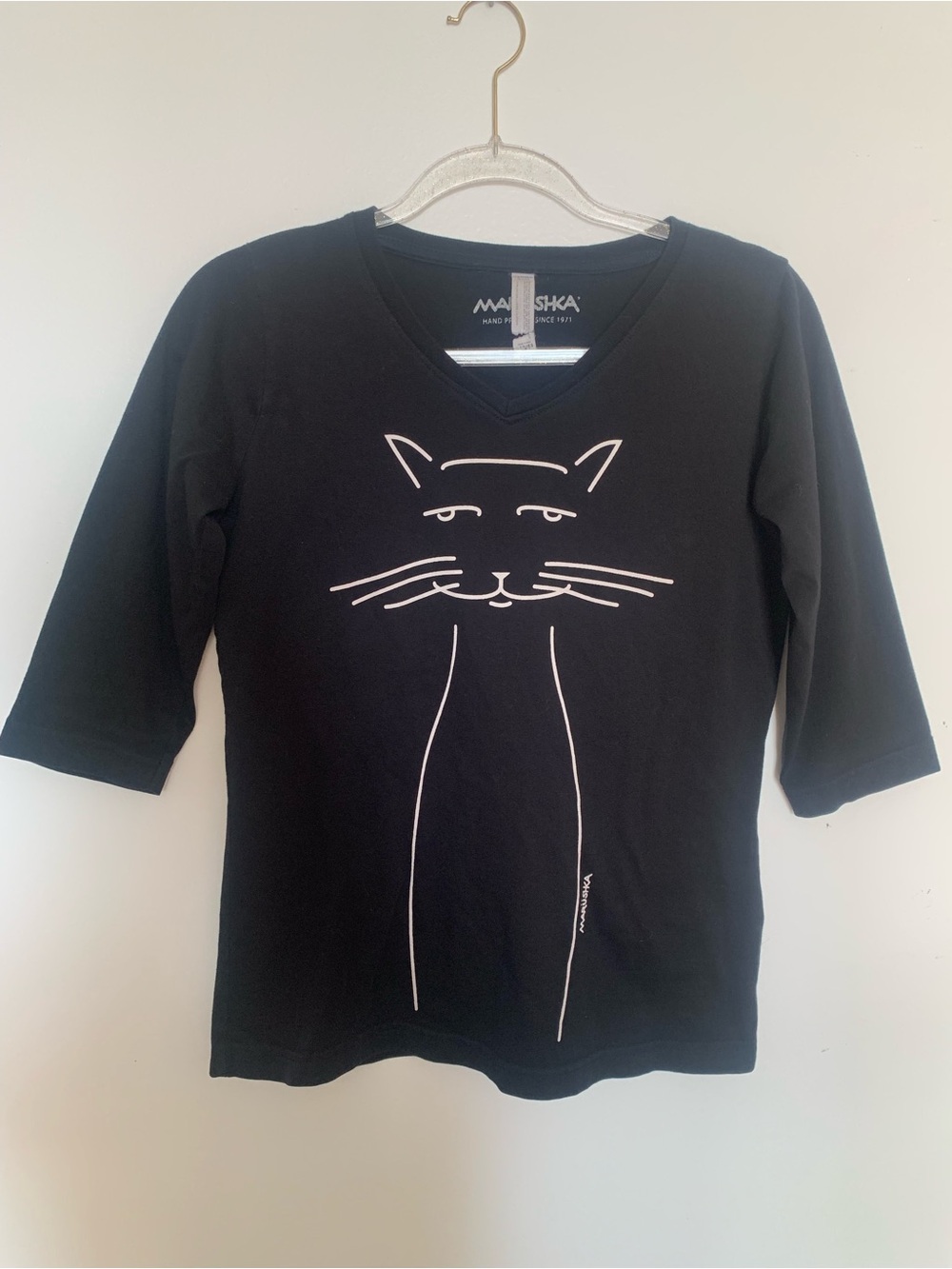 Marushka Black Cat Graphic V-Neck Tee size S